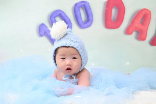 益阳四个月宝宝会翻身